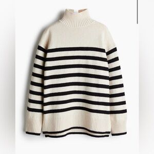NWT H&M oversized turtleneck sweater